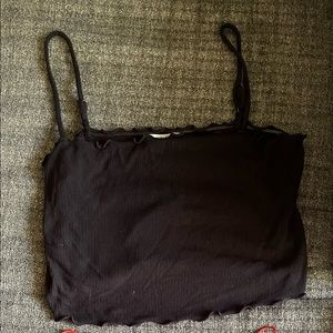 Black Scalloped Crop Tank